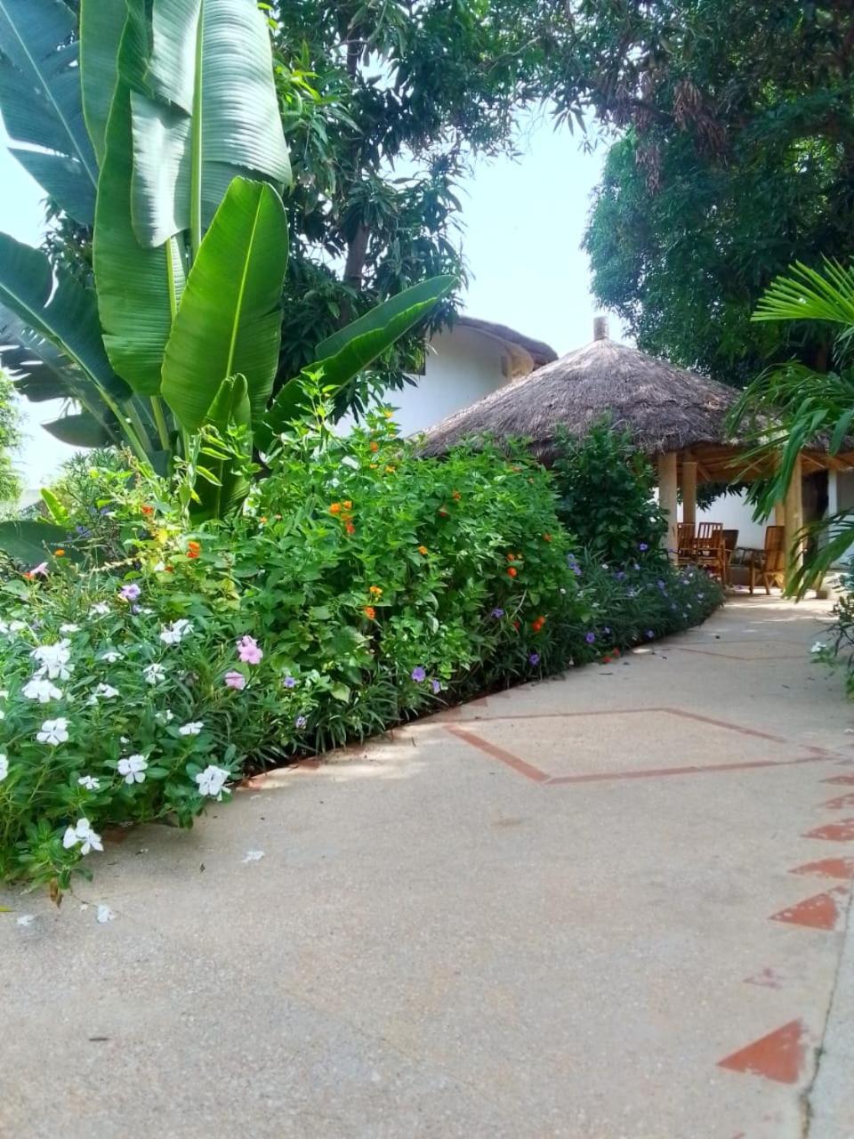 Le Jardin De Adja Hotel Ngaparou Exterior photo