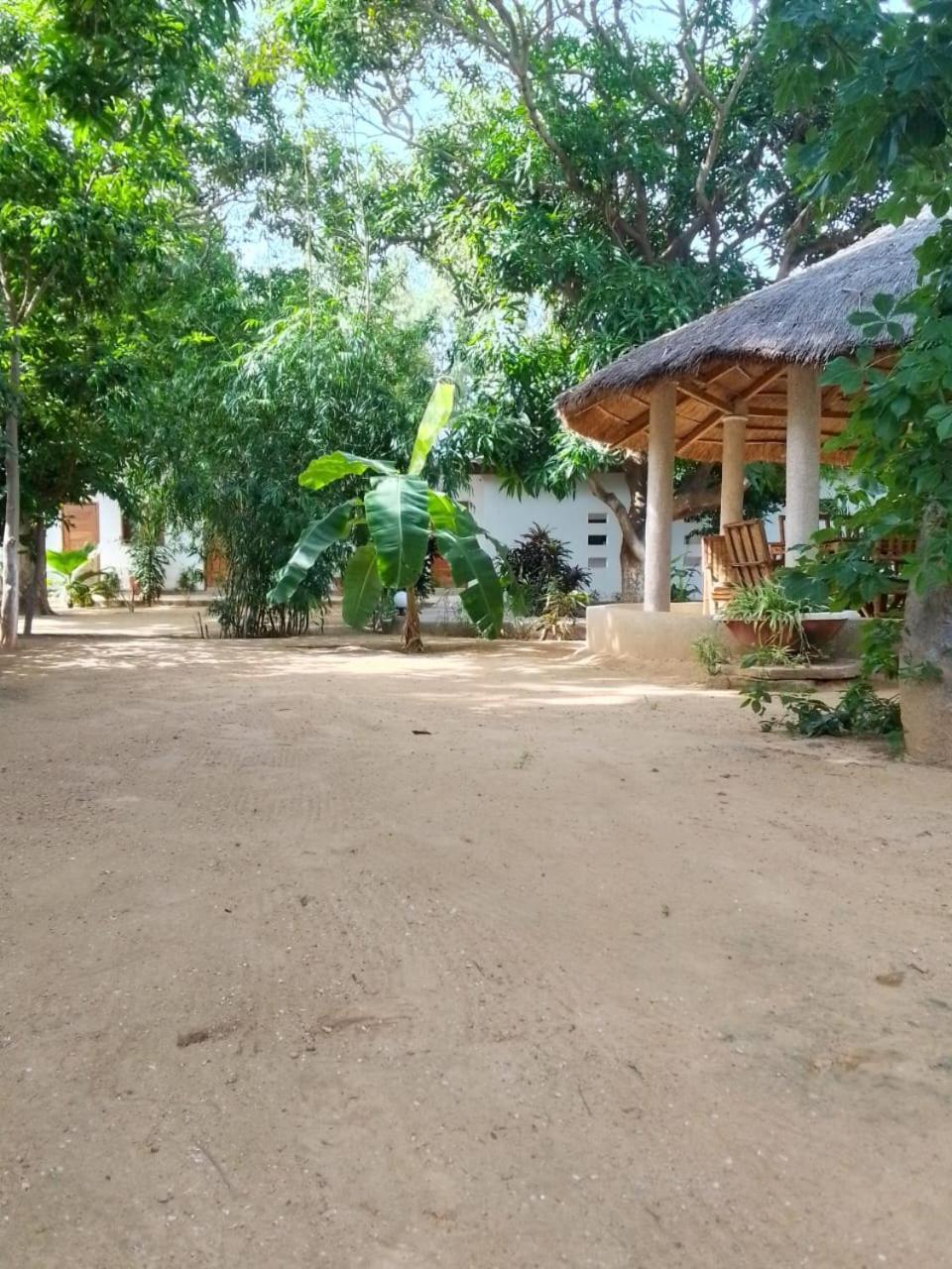 Le Jardin De Adja Hotel Ngaparou Exterior photo